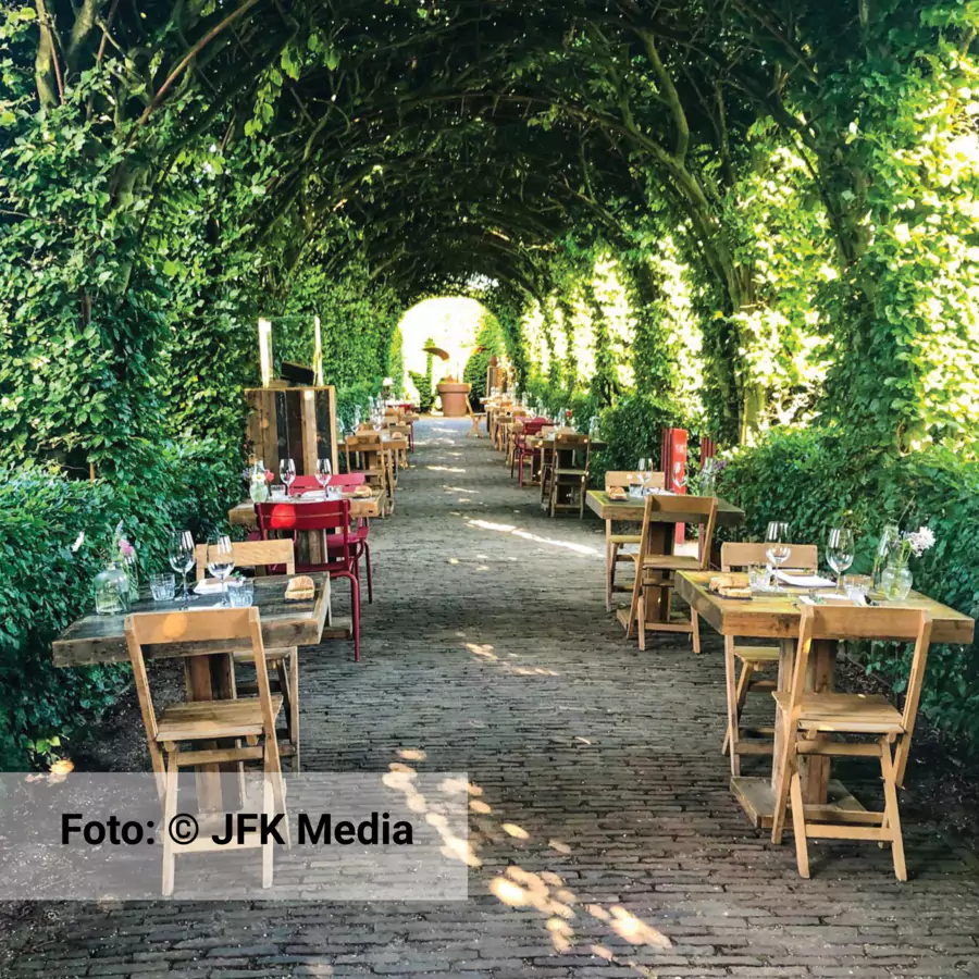 Essen in einem botanischen Garten